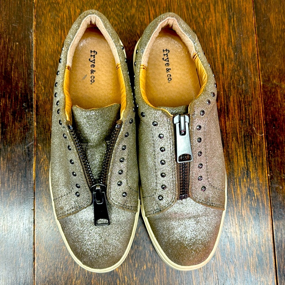 Frye & Co. Metallic Zip Sneakers